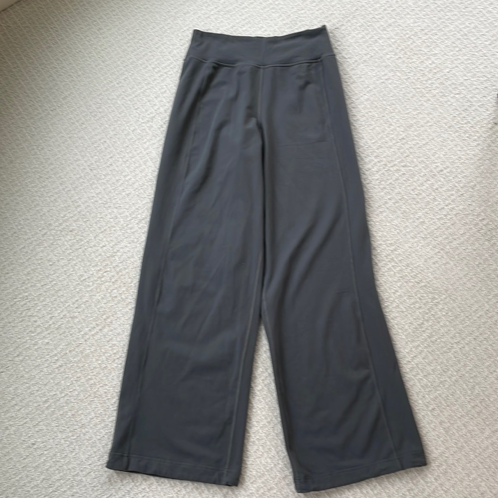 Gray, high waisted, wide leg Lululemon yoga pant - size M
